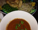 Foto langkah ke 1 dari resep Gado-Gado Bumbu Petis Sidoarjo.