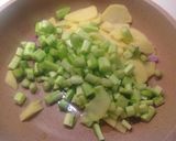 Foto del passaggio 2 della ricetta Filetto di spigola con crema di asparagi