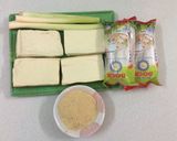 Hình bước làm 1 của món Bì trộn thính chay