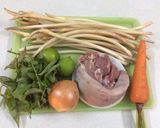 Hình bước làm 1 của món Ngó sen, lưỡi heo để nói nhiều
