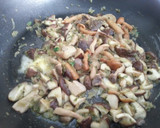 Foto del paso 5 de la receta: Pasta con setas / hongos