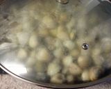 A picture of step 2 of Spaguetti Alle Vongole.
