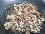 Pasta with mushrooms