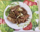 Hình bước làm 2 của món Sườn heo nướng hạt mùi