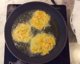 Hình bước làm 5 của món Bánh bí ngô chiên