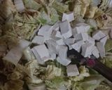 Foto langkah ke 4 dari resep Tumis sawi putih.