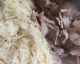 Hình bước làm 1 của món Gỏi cuốn quê em