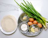 Foto langkah ke 1 dari resep Martabak Telur Mini.