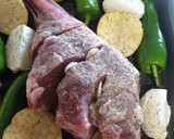 Foto del paso 4 de la receta: Pierna de cordero al horno