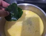 Foto langkah ke 2 dari resep Ayam Kuah Kuning.