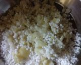 A picture of step 1 of Sabudana thalipith.