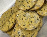 Foto del paso 5 de la receta: Galletitas crackers de harina de garbanzos