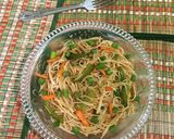 A picture of step 5 of Vegetable Chow Mein.