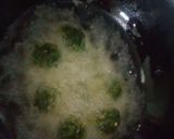A picture of step 3 of Palak kofta.