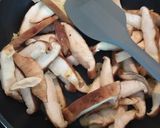 Foto del paso 3 de la receta: Guiso de patatas con setas shiitake y jamón