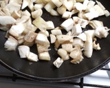 Foto del paso 3 de la receta: Arroz basmati con setas cardo