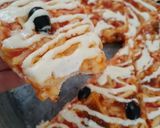 صورة لخطوة 3 من وصفة 🍕 بيتزا على طريقتي 🍕