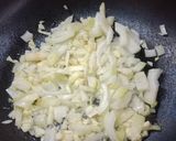 Foto langkah ke 1 dari resep Pastel Gulung Ragout Ayam.
