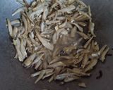 Foto langkah ke 1 dari resep Tumis tauge teri.