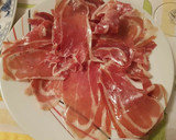 Foto del paso 1 de la receta: Alcachofas salteadas con gambas y jamón