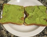Foto del paso 1 de la receta: Tostadas saludables con palta