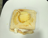 Foto del paso 6 de la receta: Tostada con huevo frito