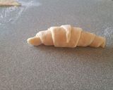 Foto langkah ke 15 dari resep Croissant .