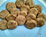 Foto langkah ke 5 dari resep Perkedel kornet kentang.