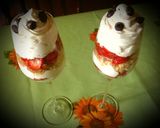 Foto del paso 4 de la receta: Frutillas con crema super fáciles