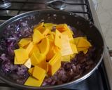 Foto del paso 4 de la receta: Pechugas envueltas acompañadas de papas rellenas