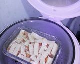 Foto langkah ke 6 dari resep Scotel Mie Instant Kukus Pakai Magic Com.