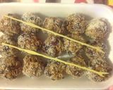 Foto langkah ke 6 dari resep Bola kurma coco.