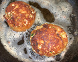 முட்டை கட்லெட் (Muttai cutlet recipe in tamil) ரெசிபி ஸ்டேப் 7 புகைப்படம்