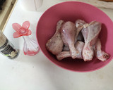 Foto del paso 2 de la receta: Pollo a la pepitoria