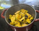 Hình bước làm 3 của món Cà tím om tương miso