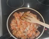 Foto del paso 2 de la receta: Arroz con pulpo, calamares y langostinos