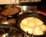 Foto del paso 4 de la receta: ALBONDIGAS DE CERDO EN SALSA DE ANANA CON BATATAS CHIPS