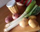 Foto del paso 1 de la receta: Crema de espárragos blancos con virutas de jamón