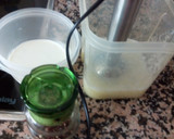 Foto del paso 3 de la receta: Copa o chupito de crema de melón con jamón, bola de melón y pétalo de fresa