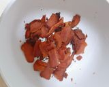 รูปขั้นตอนการทำที่ 3 ของ "ผัดผัก 5 สหายหมูสับ โรยเบคอนกรอบ"
