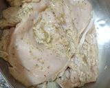 A picture of step 1 of Creamy Chicken Steak 🥩.