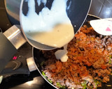 Foto del paso 4 de la receta: Empanada de hojaldre y carne picada