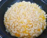 Foto langkah ke 4 dari resep Macaroni Frittata (Dadar Pasta).