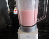 Foto del paso 3 de la receta: Batido de fresas