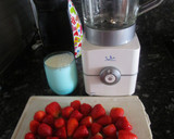 Foto del paso 1 de la receta: Batido de fresas