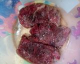Foto langkah ke 1 dari resep Original Beef Steak with BBQ Sauce.
