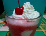 Foto langkah ke 1 dari resep Ice Strawberry Yoghurt Agasaki.
