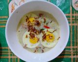 Foto langkah ke 6 dari resep Telor Mata Sapi Kuah Santan.