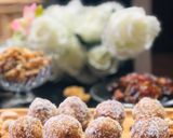 A picture of step 3 of Healthy Dates and Coconut Ladoo.