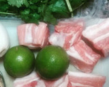 Foto del paso 1 de la receta: Costillas "fusión" en salsa de soja y puerro 